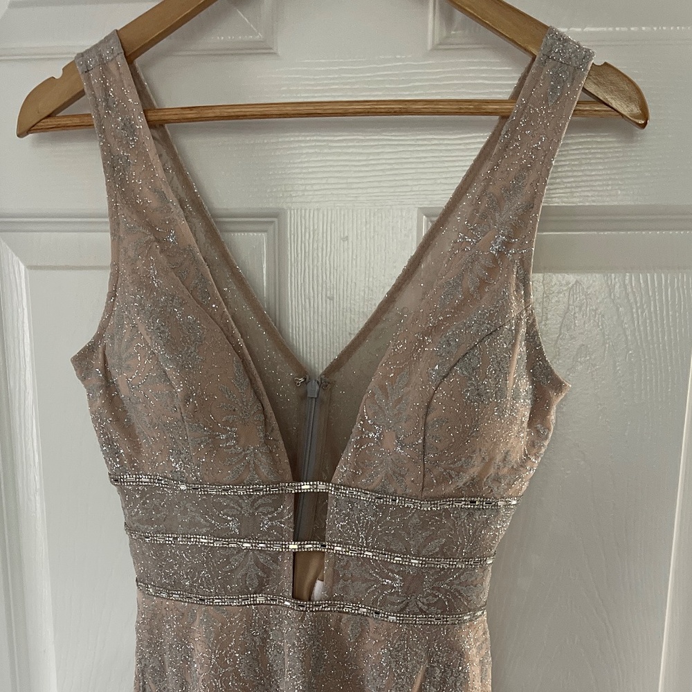 GB silver lace overlay sleeveless dress size 3